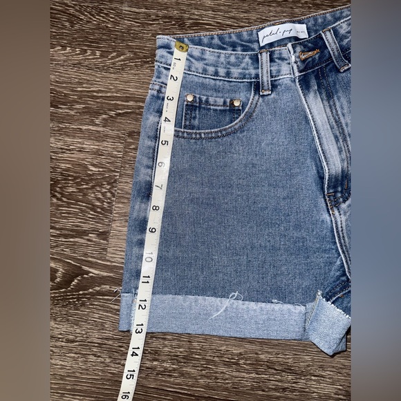 Petal & Pup Blue Jean Shorts - Picture 5 of 7
